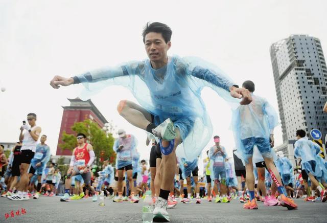 奇装异服, 娓道来